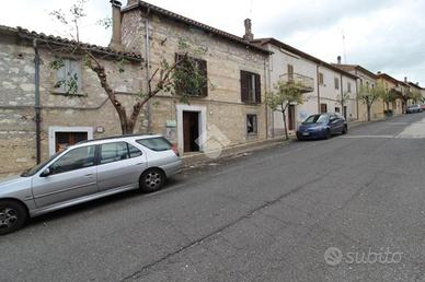 3 LOCALI A CASAPROTA