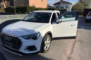 Q 3 Audi 35d Stronic Business 15cv