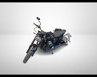 MOTO GUZZI V7 IV - Stone