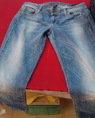 stock pantaloni donna 