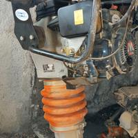 Vibrocostipatore a scoppio 4 T marca MIKASA