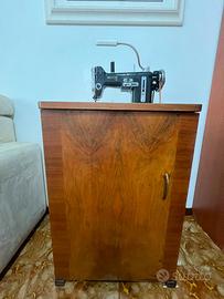 Macchina da cucire  Necchi BU Nova con accessori