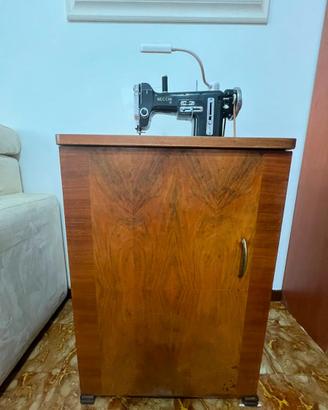 Macchina da cucire  Necchi BU Nova con accessori