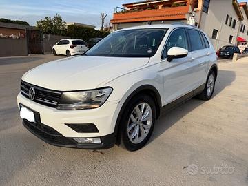 Volkswagen Tiguan 1.6 TDI SCR Business BlueMotion 