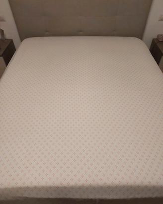 Letto matrimoniale 