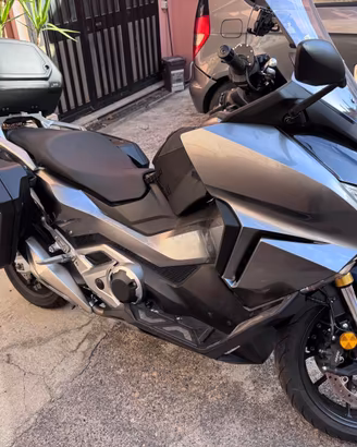 HONDA FORZA 750 DCT