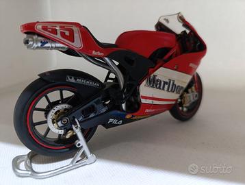 Ducati Desmosedici Newray Loris Capirossi