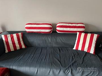 Set cuscini d’arredo.