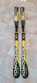 Sci da pista Rossignol con attacco