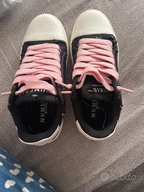 Scarpe numeriś