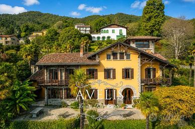 Villa di 430 m² con più di 5 locali e box auto dop
