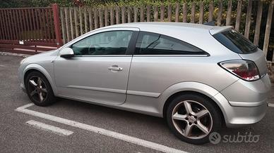 Opel Astra gtc