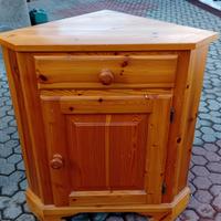 Mobili angolari arte rustica