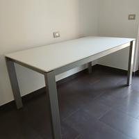 Tavolo da pranzo allungabile