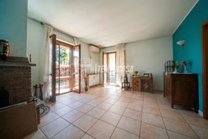 SAMARATE - VILLA INDIPENDENTE CON GIARDINO