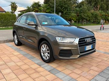 Audi Q3 2.0 TDI 120 CV Business