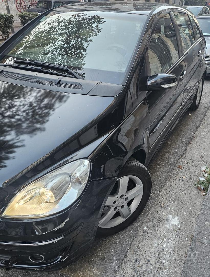 Mercedes-Benz B-Class 2008 photo 2