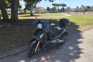 Aprilia Scarabeo 300 Is