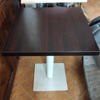 Tavolo da bar in legno scuro – 60x60 cm