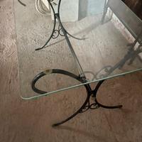 Tavolo da giardino in cristallo