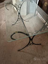 Tavolo da giardino in cristallo