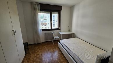 Libera subito SINGOLA via bezzi rovereto