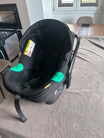 Seggiolino Ovetto chicco + base isofix