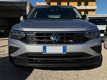 Volkswagen Tiguan 1.6 TDI SCR Sport BlueMotion Tec