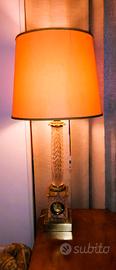 Lampada in cristallo con orologio