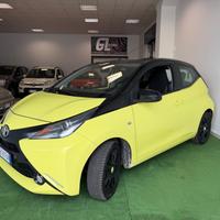 Toyota Aygo 1.0 VVT-i 69 CV 5 porte x-play MMT