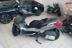 Yamaha X-Max 250