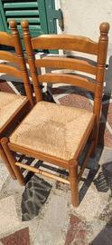 Sedie in legno.  4 pezzi x 20 EUR