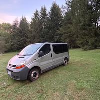 renault trafic 9 posti Asi permuta