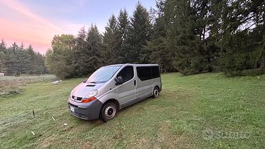 renault trafic 9 posti Asi permuta