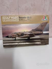 Kit  modellismo aereoplano