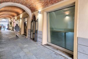 Locale Bar/Ristorante o Studio Professionale