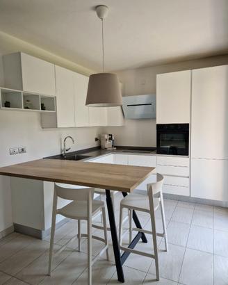 Cucina LUBE CREO bianca completa con piano okite