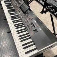 KORG Pa4X + FLIGHT CASE