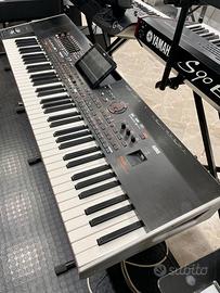 KORG Pa4X + FLIGHT CASE