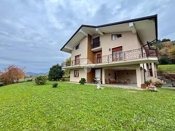 VILLA SINGOLA A CAROBBIO DEGLI ANGELI