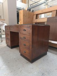 Scrivania Vintage in Legno