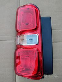 Fanale post sx citroen jumpy 2016