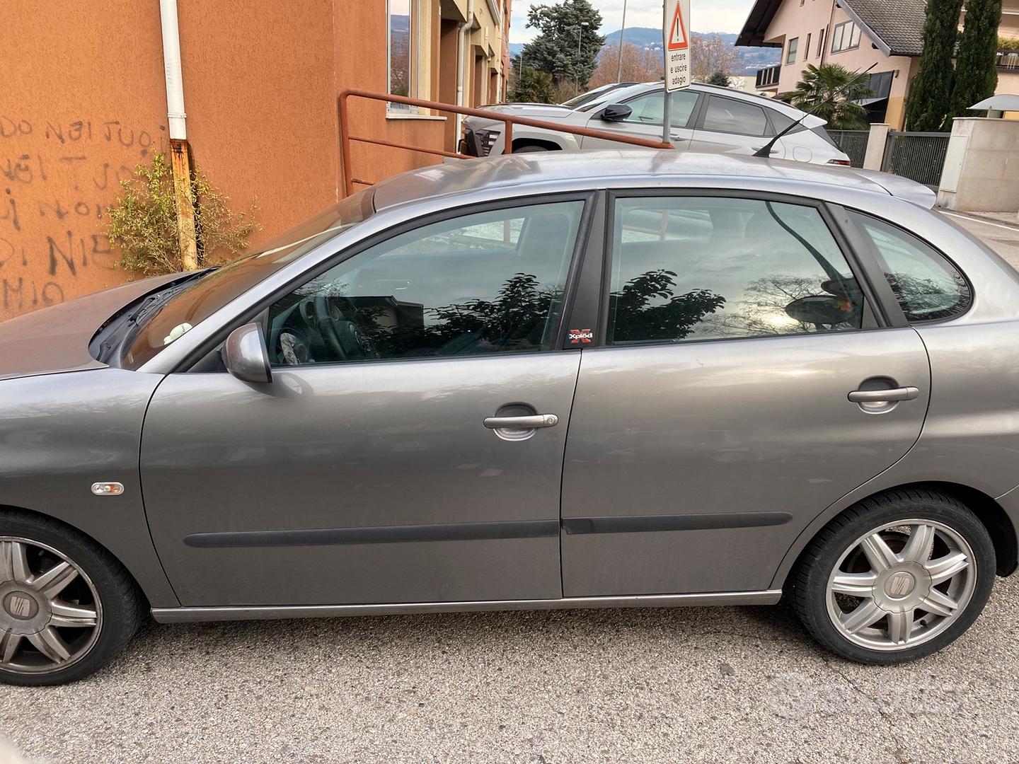 Seat Ibiza 2005 photo 4