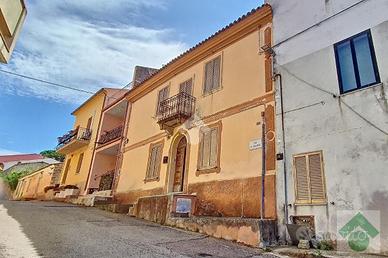 CASA SEMINDIPENDENTE A ARZACHENA