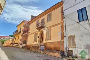 CASA SEMINDIPENDENTE A ARZACHENA