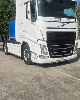 TRATTORE STRADALE VOLVO FH 500