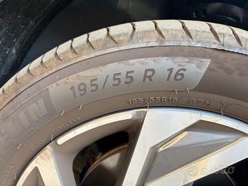Pneumatici estivi Michelin Primacy 4