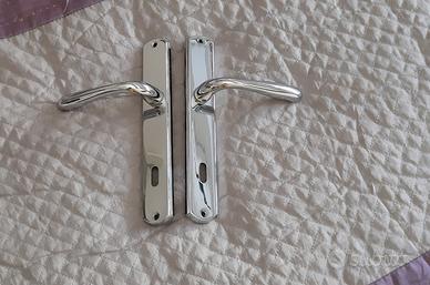 maniglie delle porte  