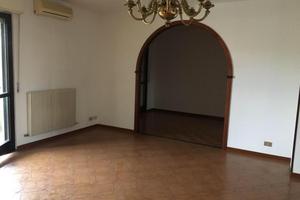 Appartamento semi arredato