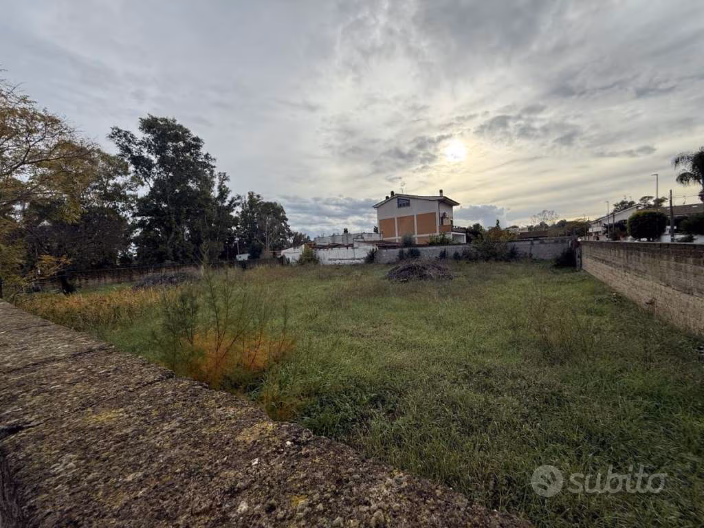 Terreno di 1086 m² a Roma - Altro